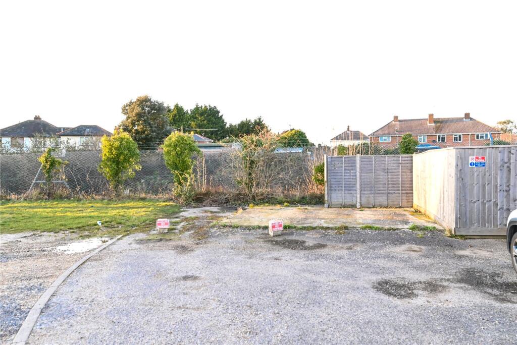 Additional image 11 of Yew Lane, New Milton, Hampshire, BH25