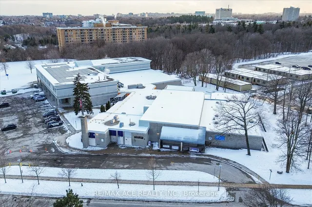 Additional image 31 of 811 Military Tr