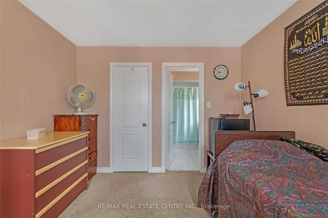 Additional image 32 of 21 Sprucelands Ave