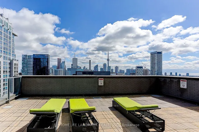 Additional image 9 of 770 Bay St Unit 1504