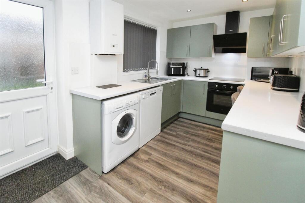 Additional image 4 of Redwood Crescent, Bradford, BD4 6FN