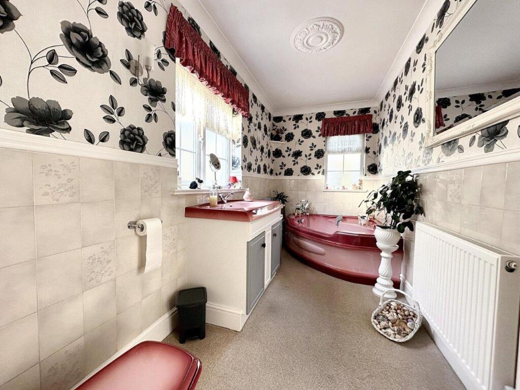 Additional image 20 of Bramber Avenue, Peacehaven, BN10 8HR