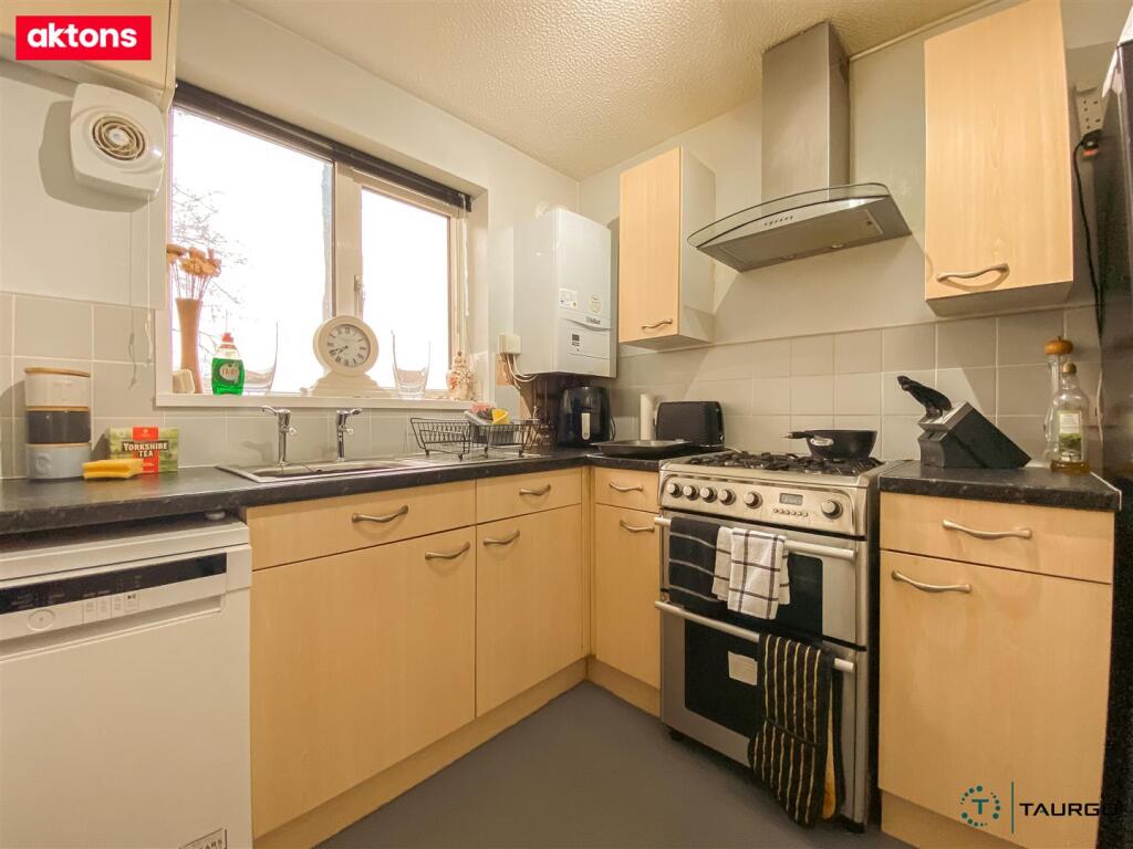 Additional image 4 of Bronrhiw Fach, Caerphilly