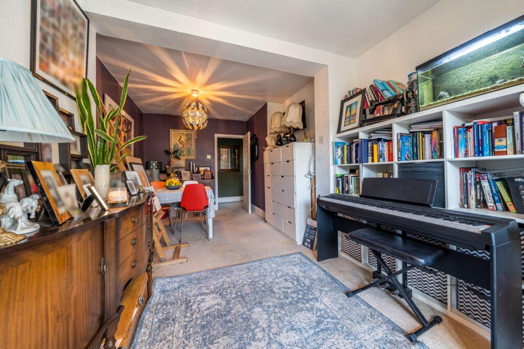 Additional image 5 of Elmstead Avenue, Chislehurst, Kent, BR7