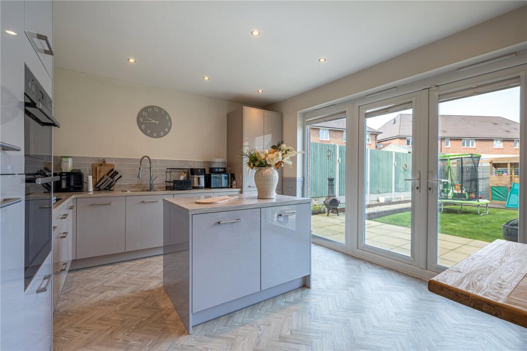 Additional image 5 of Cheddleton Close, Amington, Tamworth, Staffordshire, B77