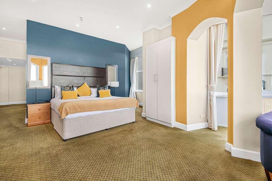 Additional image 6 of Queens Hotel, 1-3 Kings Road, Brighton