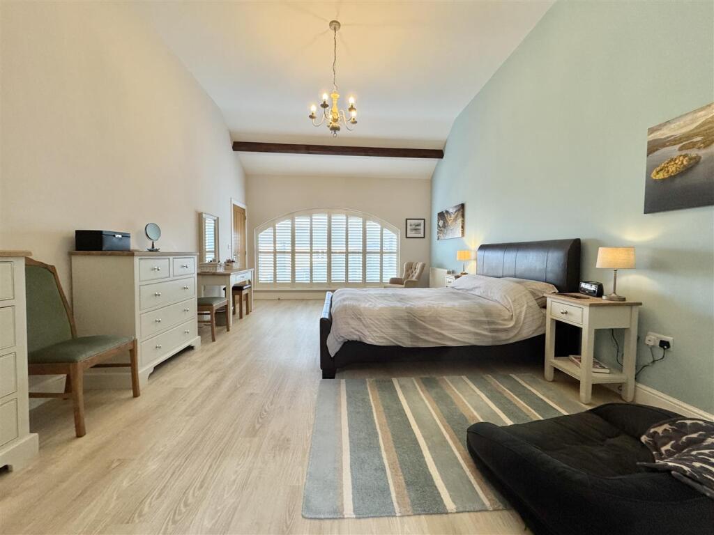 Additional image 13 of Boltongate