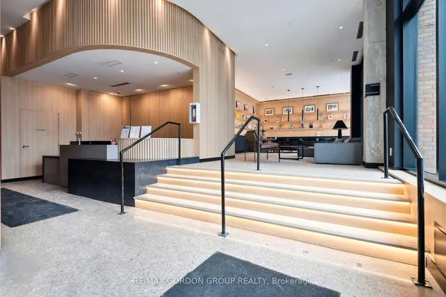 Additional image 5 of 2720 Dundas St Unit 423