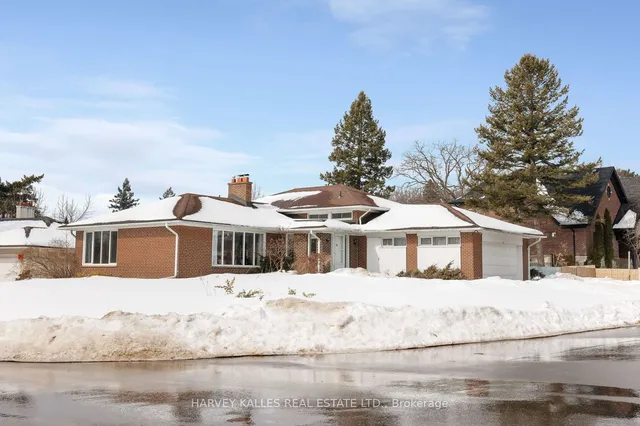 51 Sir Williams Lane