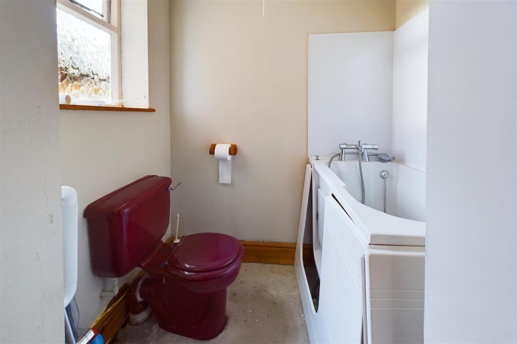 Additional image 35 of DETACHED | UPDATING | BADGWORTH