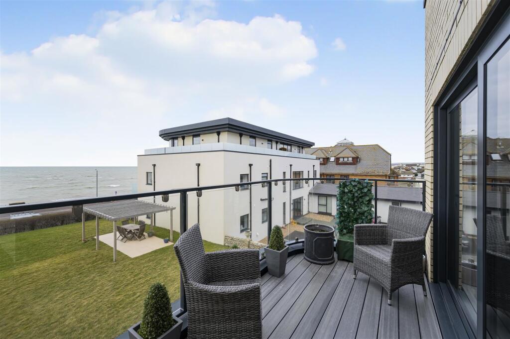 Additional image 17 of Waters Edge, Claremont Road