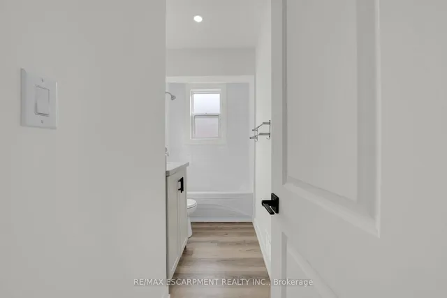 Additional image 19 of 178 East 34th St