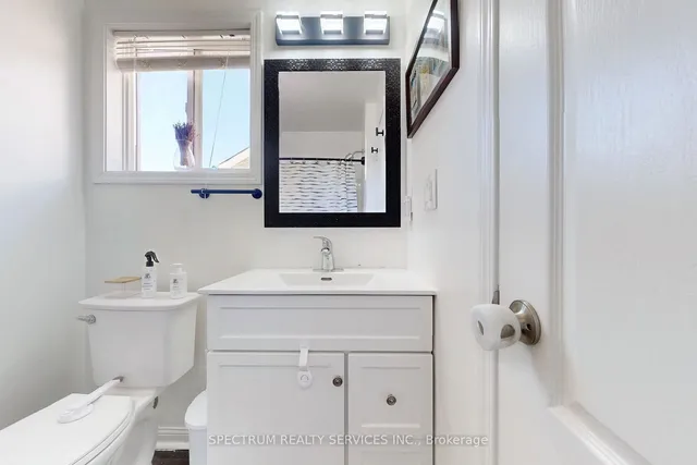 Additional image 27 of 1528 Evans Terr