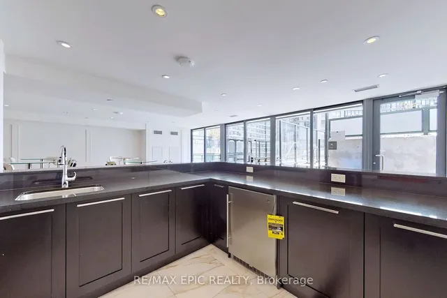 Additional image 29 of 955 Bay St Unit 510