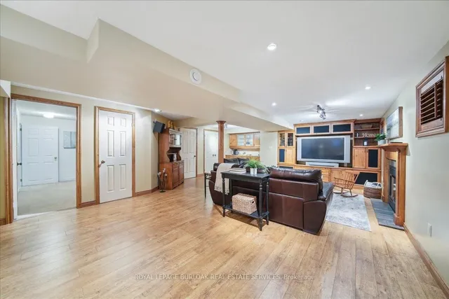 Additional image 29 of 2057 Hadfield Crt