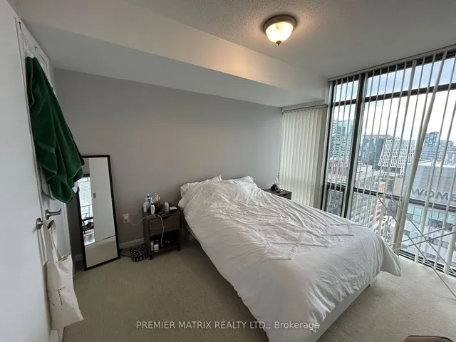 Additional image 14 of 38 Grenville St Unit 1902