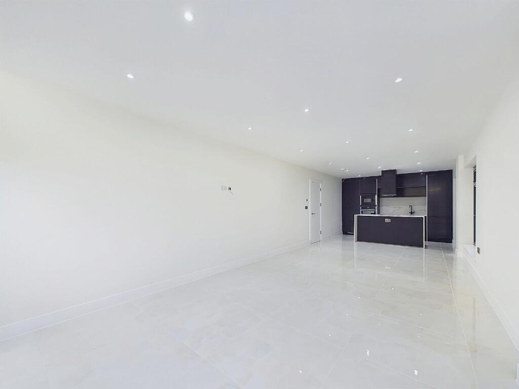 Additional image 9 of Silver Leaves, Southill Road, Chislehurst, Kent, BR7 5EE