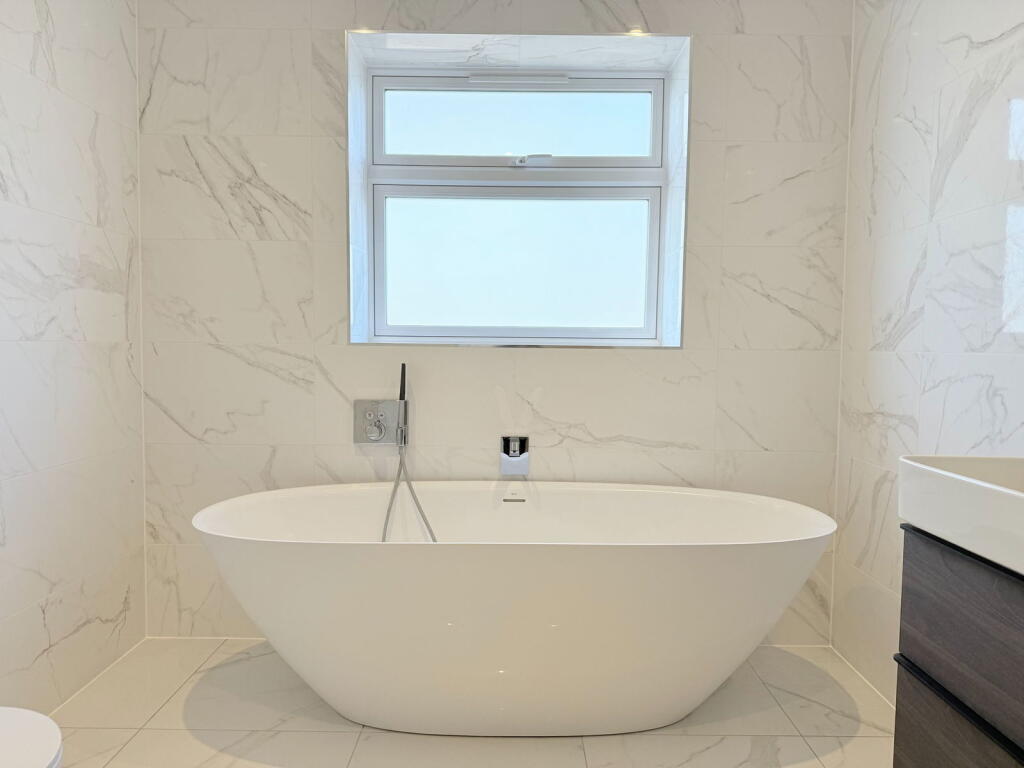 Additional image 13 of ASHLEIGH COACH HOUSE, Henley-in-Arden, Warwickshire, B95 5DL