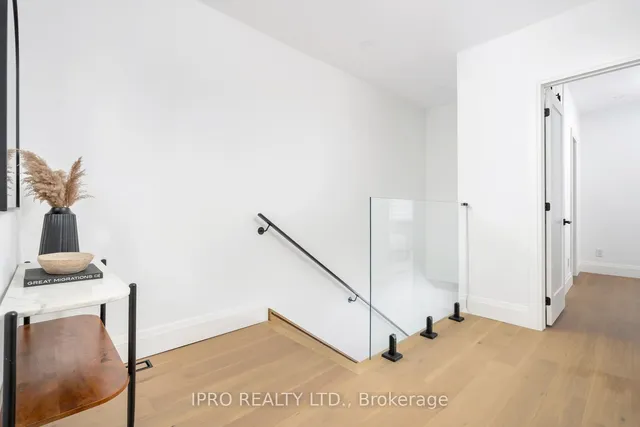 Additional image 20 of 1384 Pape Ave