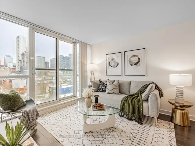 Additional image 4 of 320 Richmond St Unit 813