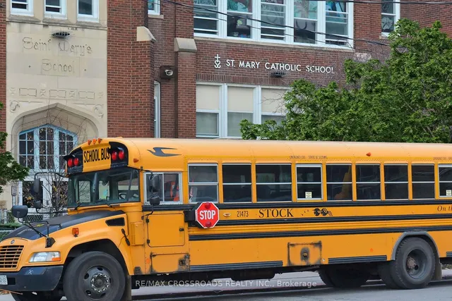 Additional image 36 of 734 Adelaide St