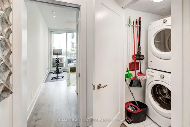 Additional image 25 of 1 Edgewater Dr Unit 212