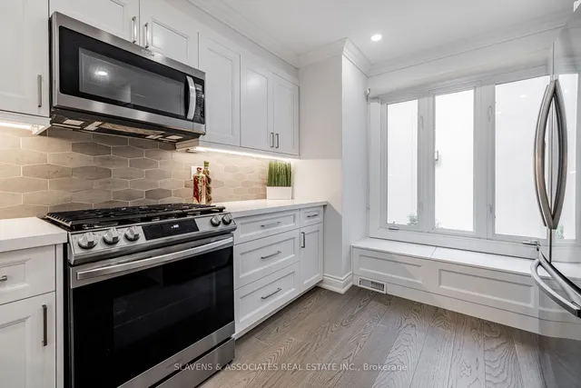 Additional image 18 of 1356 Bathurst St Unit 1