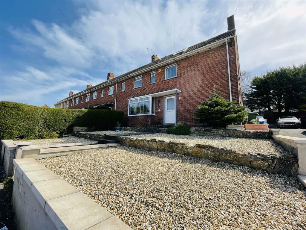 Primary image of BPC01833, Romney Avenue, Lockleaze, BS7