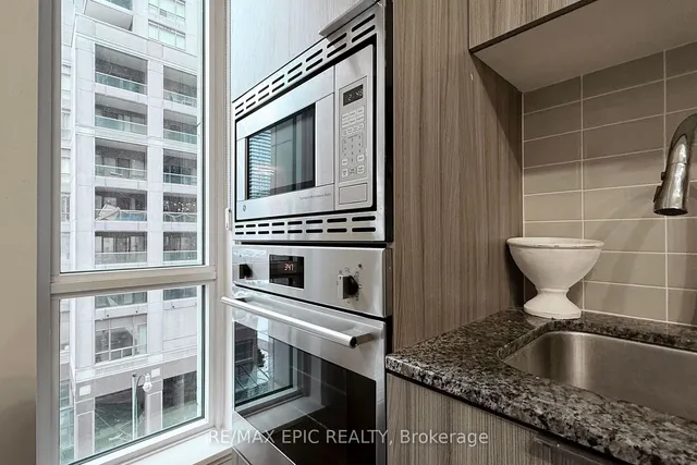 Additional image 9 of 955 Bay St Unit 510