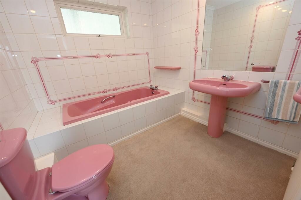 Additional image 17 of Silver Garth, Barton