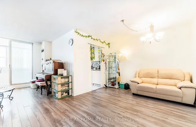 Additional image 7 of 205 Hilda Ave Unit 1407