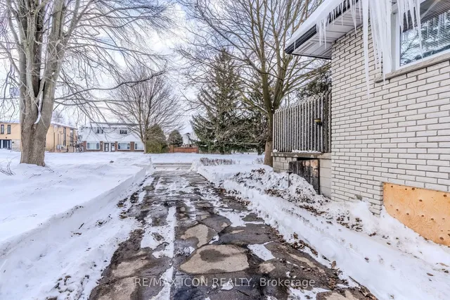 Additional image 40 of 263 Fergus Ave