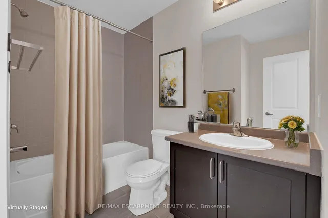 Additional image 25 of 19 Picardy Dr Unit 6