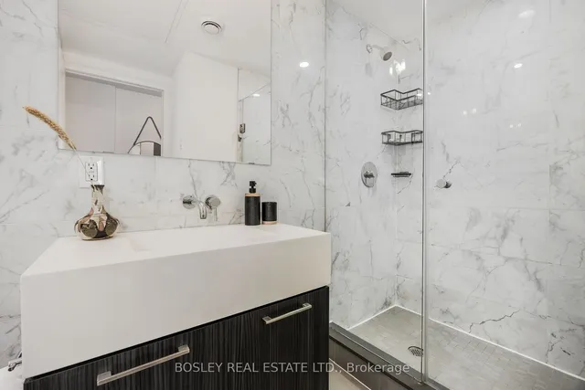Additional image 25 of 560 King St Unit 713