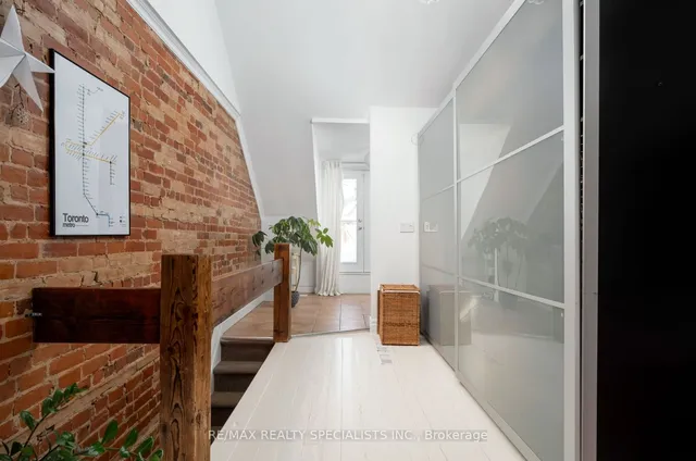 Additional image 37 of 48 Leopold St