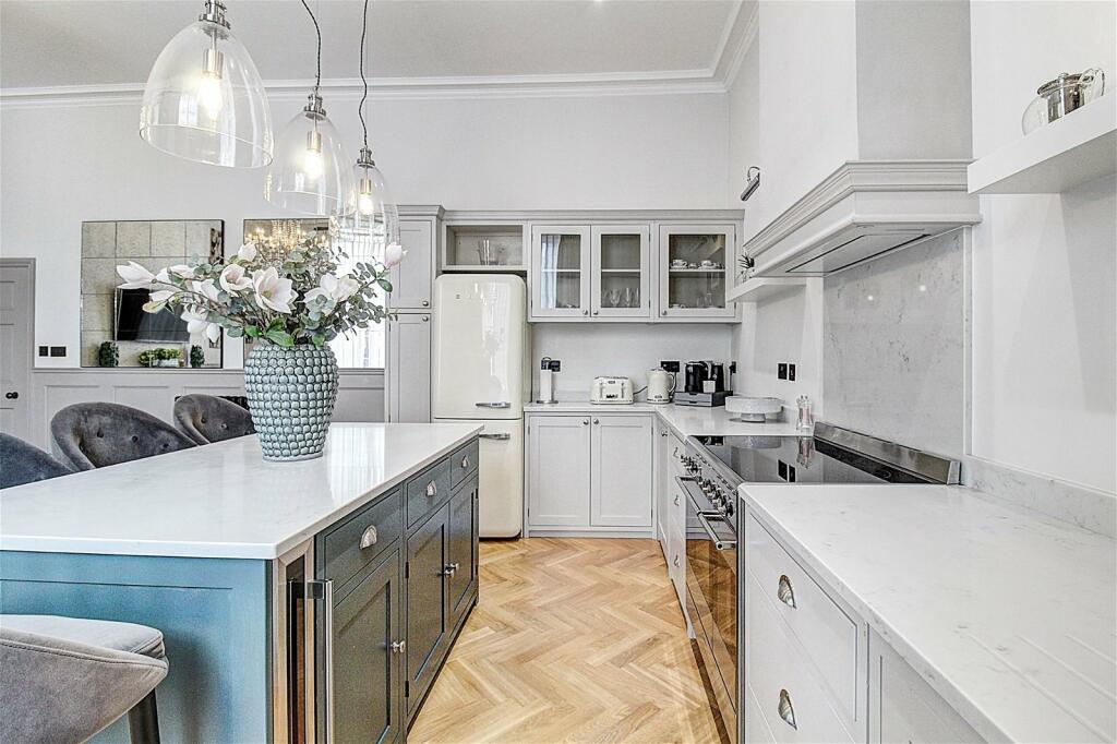 Additional image 4 of Bridge Street Row East, Chester, CH1 1NW