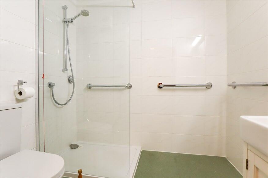 Additional image 5 of Roundwood Lane, Harpenden, AL5