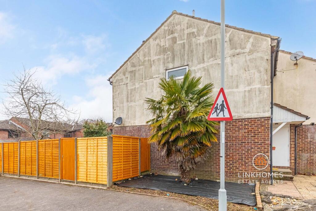 Additional image 3 of Viscount Walk, Bournemouth, BH11