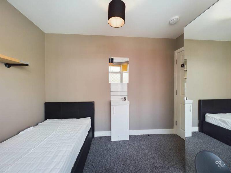 Additional image 15 of Washington Street, Brighton