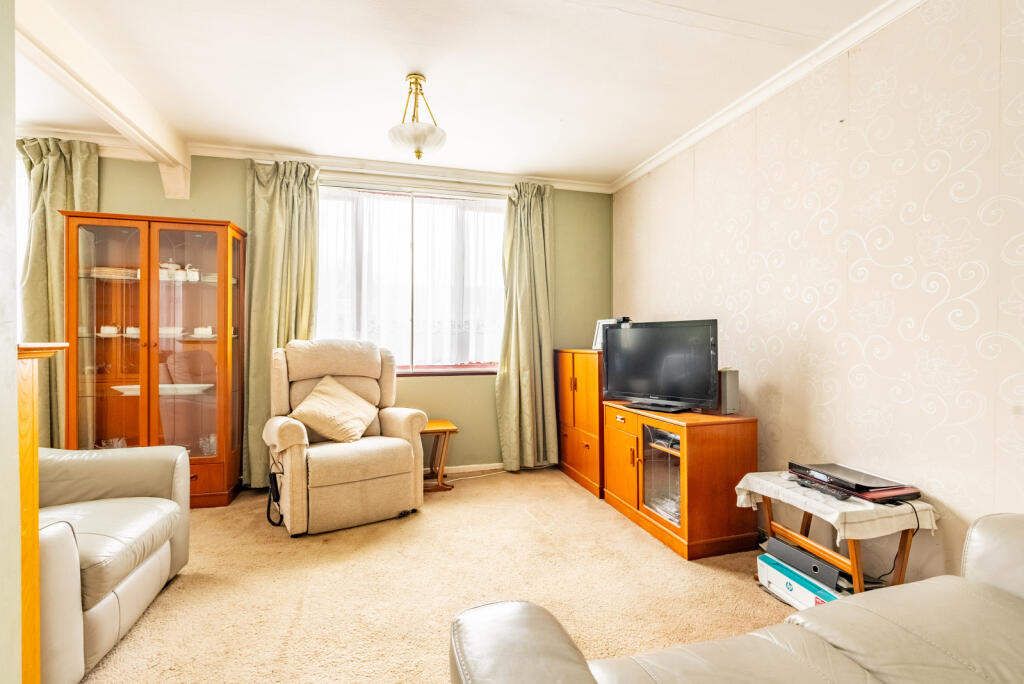 Additional image 2 of St. Leonards Crescent, Sandridge, St. Albans, AL4