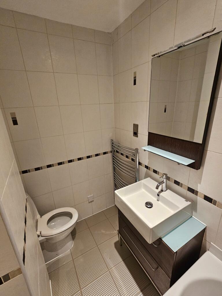 Additional image 12 of Apartment ,  Leeds Road, Bradford