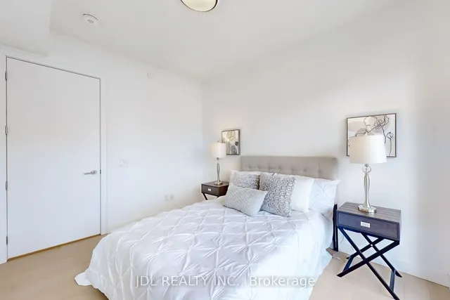 Additional image 18 of 81 Wellesley St Unit 902