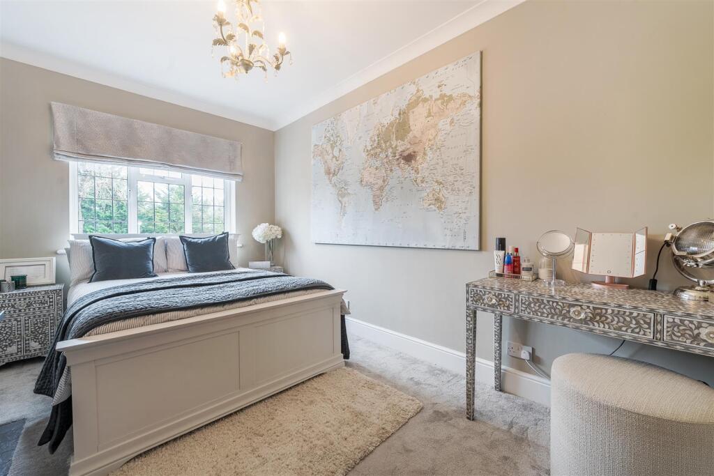 Additional image 19 of Chislehurst Road, Petts Wood East