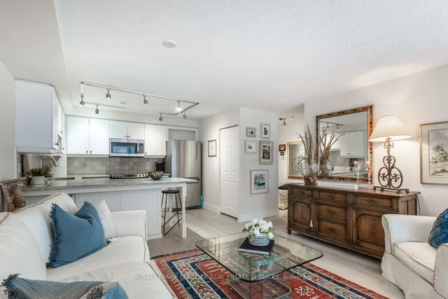 Additional image 5 of 2210 Lakeshore Rd Unit 304