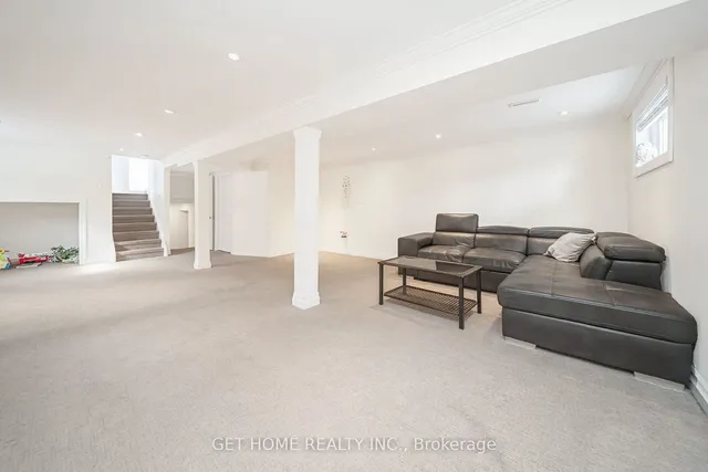 Additional image 36 of 2446 Martin Crt