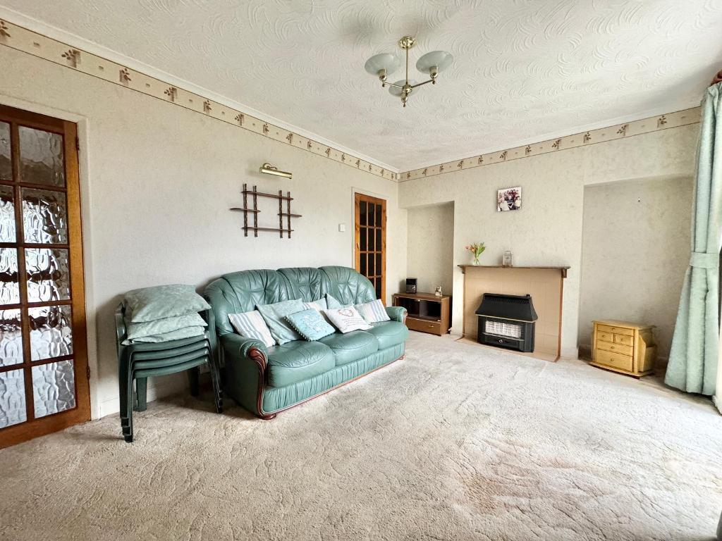 Additional image 11 of Walsall Road, West Bromwich, B71 3HE