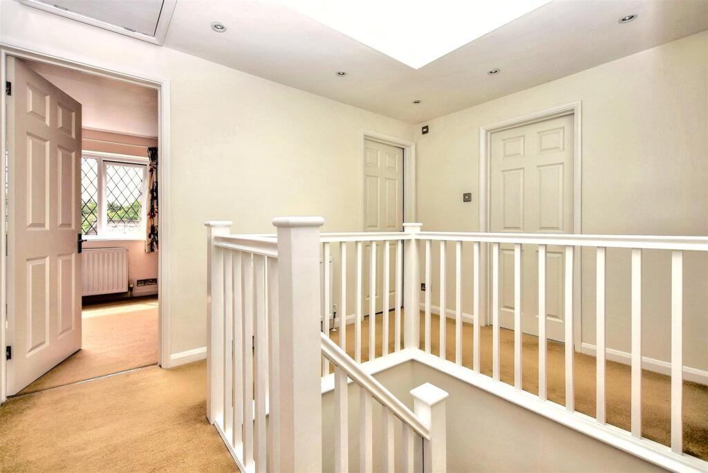 Additional image 11 of Elevated position with the Swiss Valley