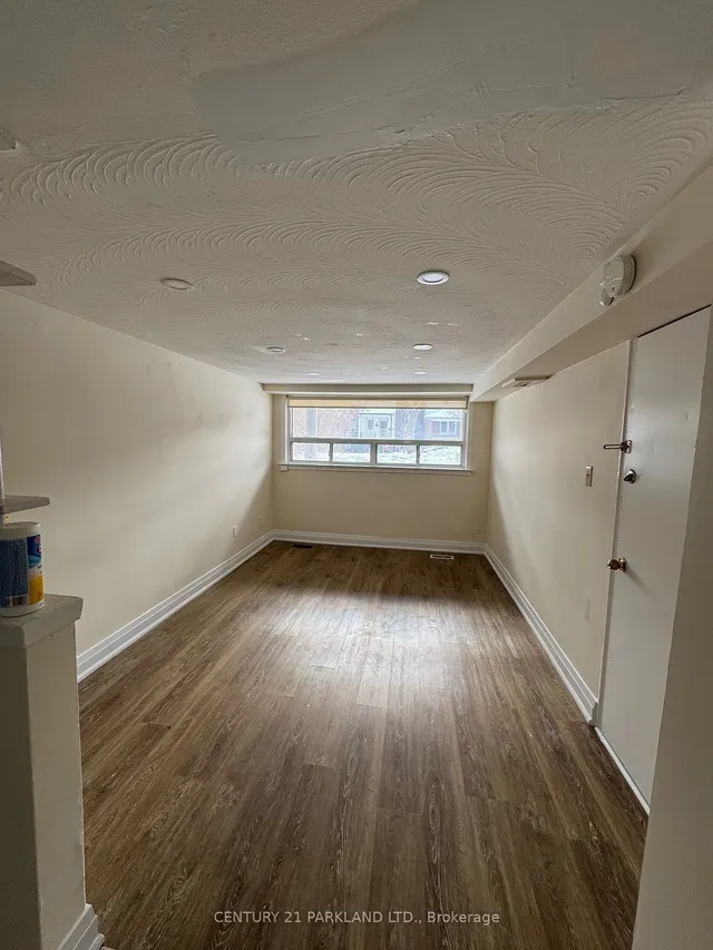 Additional image 8 of 42 Symons St