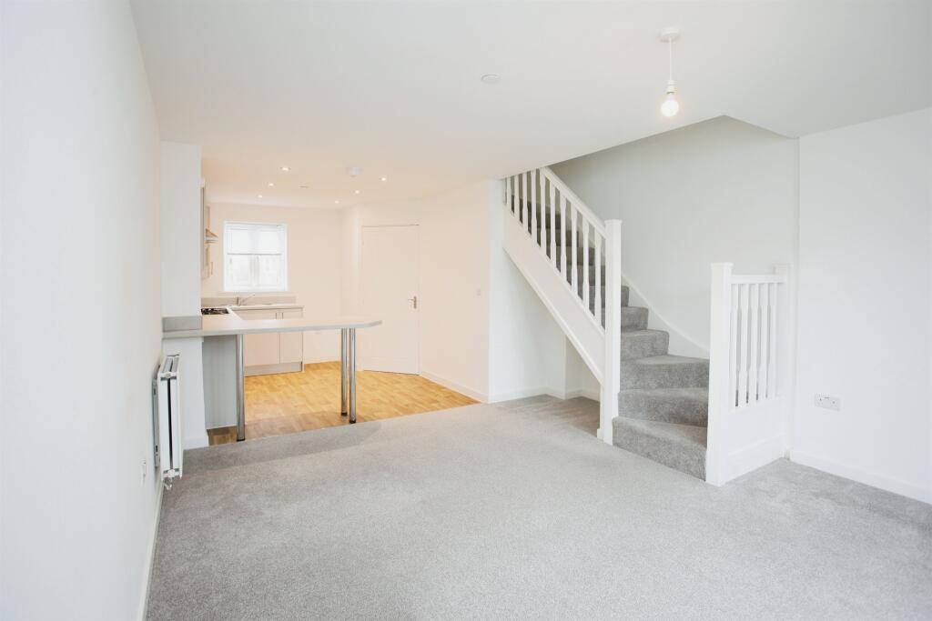 Additional image 17 of Heol Y Gylfinir, Llanilid, Pontyclun