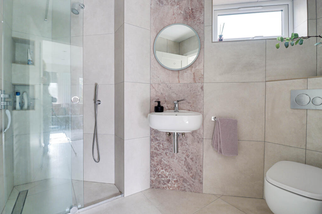 Additional image 10 of Gordons Walk, Harpenden, Hertfordshire, AL5